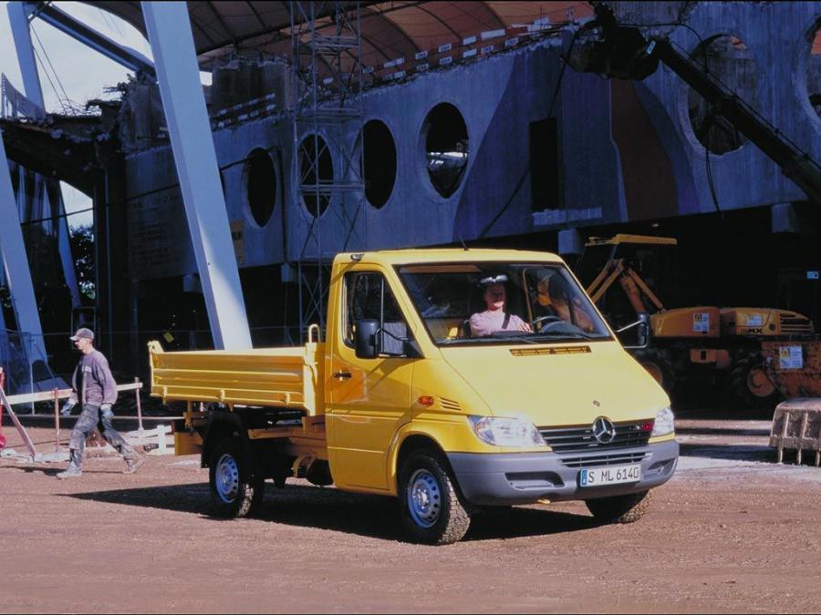  Mercedes-Benz Sprinter Pickup 2000 года  (фото 8 из 11)